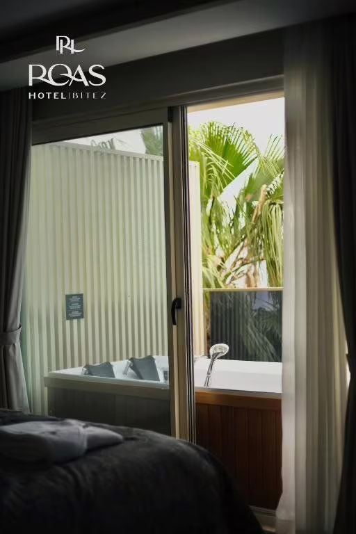 ROAS HOTEL