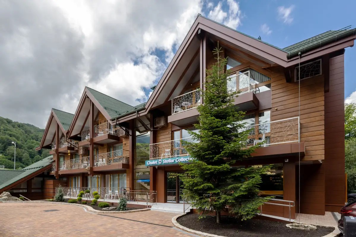STELLAR COLLECTION CHALET