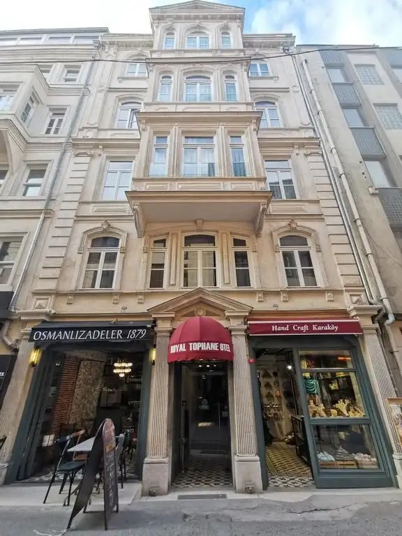 ROYAL TOPHANE