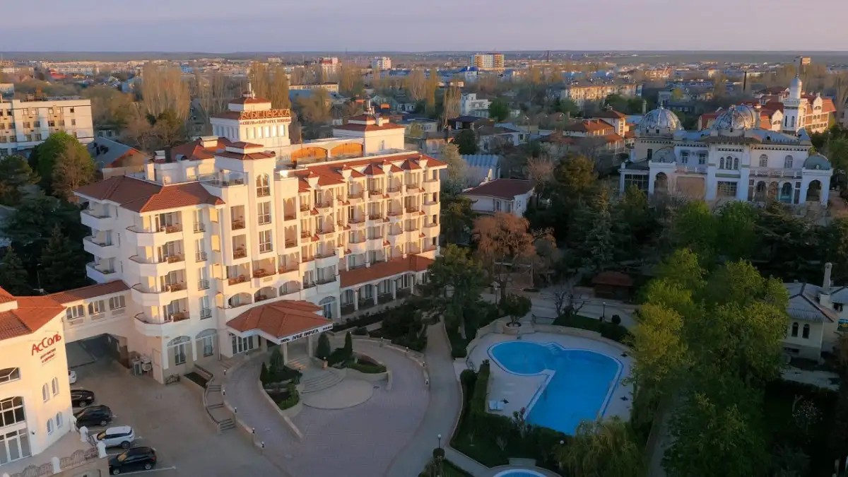 АЛЫЕ ПАРУСА ФЕОДОСИЯ