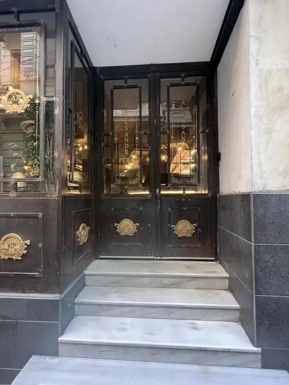 ALEKSANDR PERA HOTEL