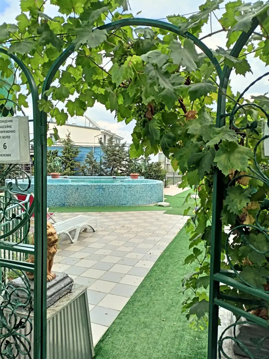 ТИХАЯ ГАВАНЬ УТЕС