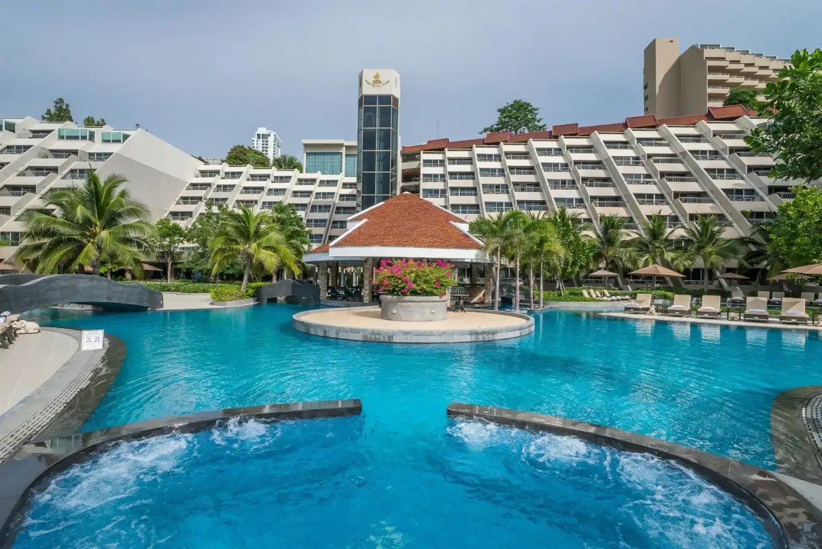 ROYAL WING SUITES & SPA (EX. ROYAL CLIFF WING SUITES & SPA)