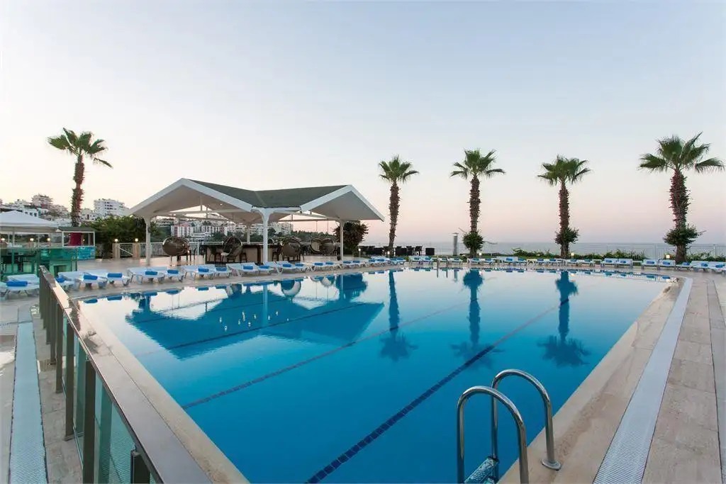 FALCON HOTEL (EX. CLUB HOTEL FALCON)
