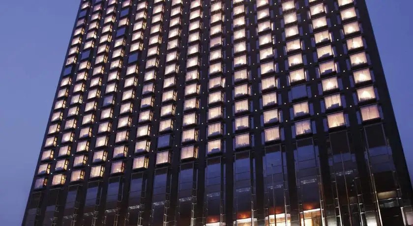 CROWNE PLAZA SUN PALACE BEIJING