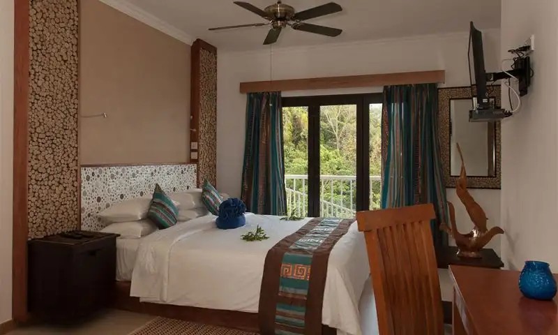 VILLA 270 LE DUC DE PRASLIN