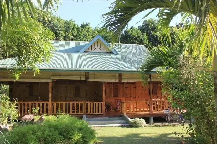 BOIS DAMOUR GUESTHOUSE