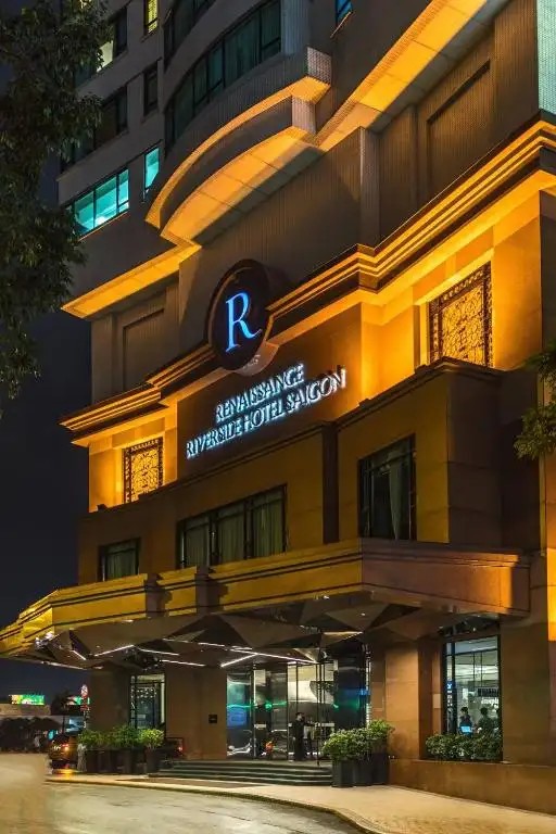 RENAISSANCE RIVERSIDE HOTEL