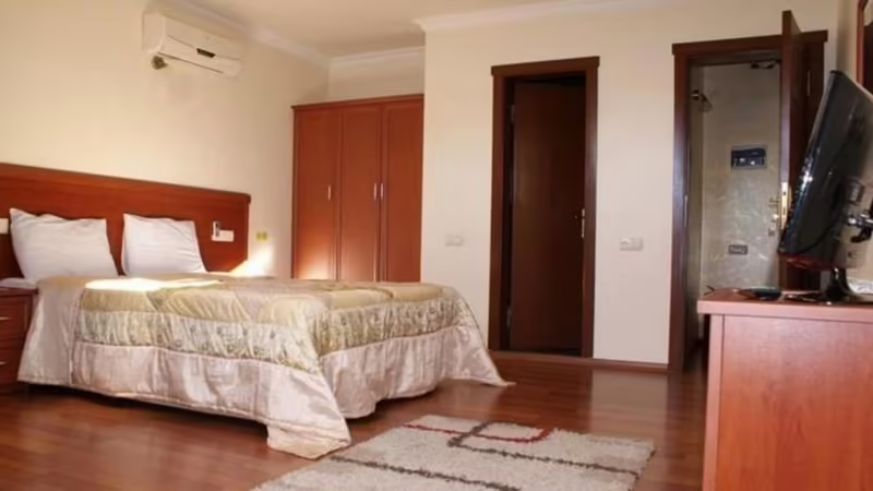 FAMILY HOTEL