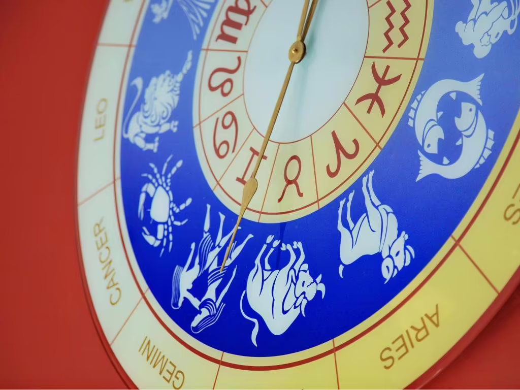 ZODIAK HOTEL (ЗОДИАК)