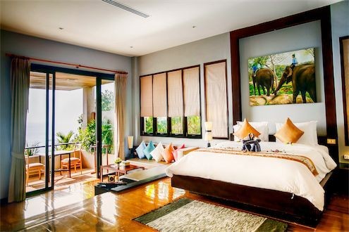 grand thai with natural ocean view & spa bath