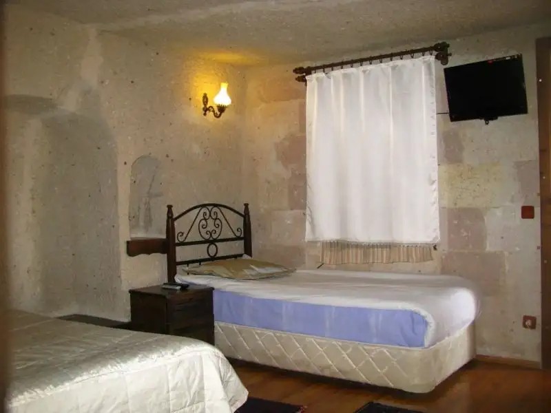 NATURE PARK CAVE HOTEL