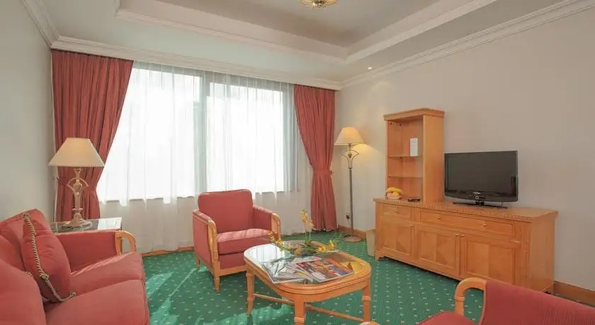 RAMADA HONG KONG