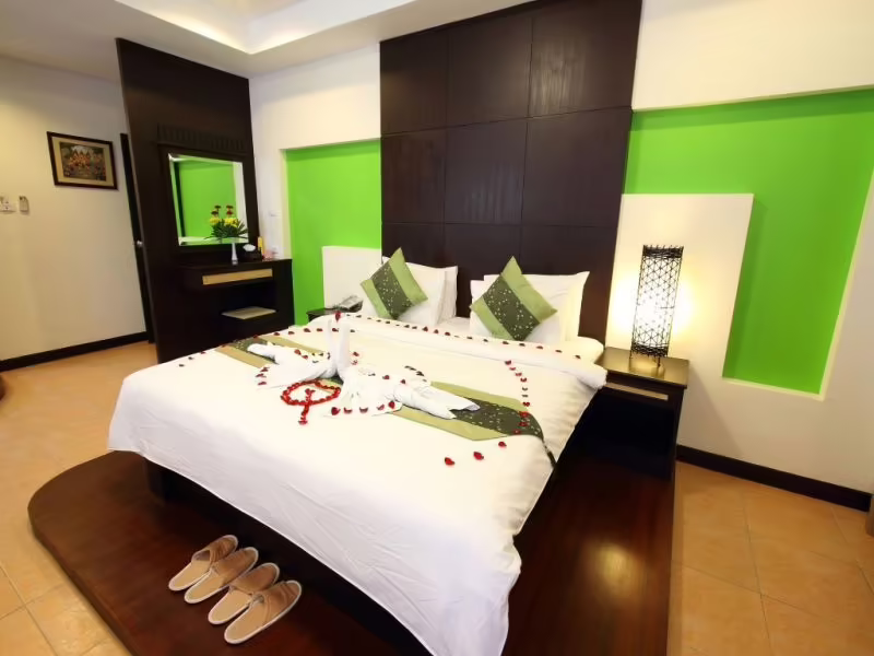 ROYAL NAKARA AO NANG