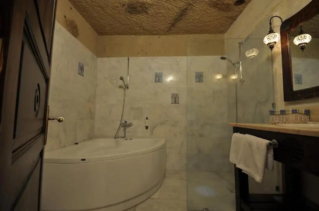 DREAMS CAVE HOTEL