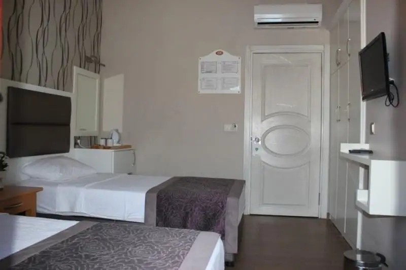 IDA HOTEL