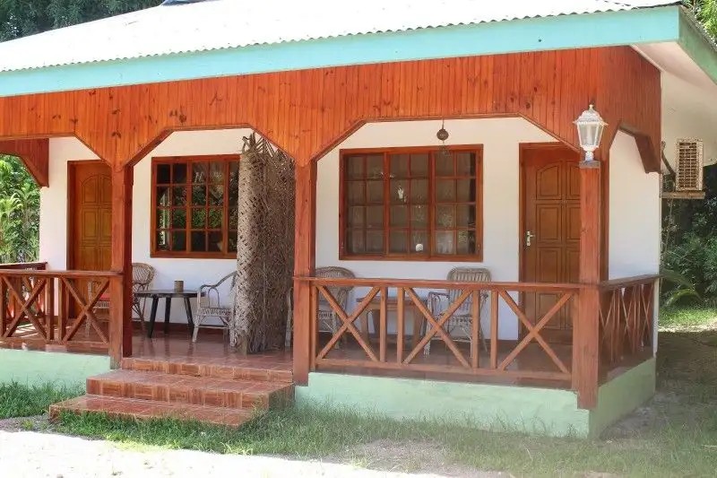 BAMBOO CHALET