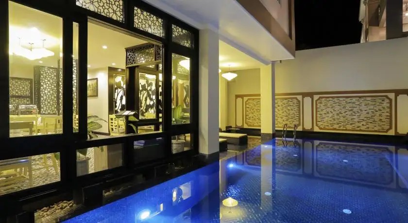 RIVER SUITES