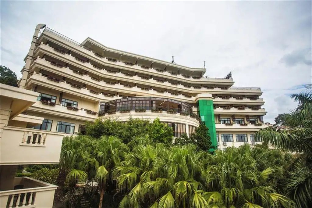 SANYA YUHUAYUAN SEAVIEW HOTEL
