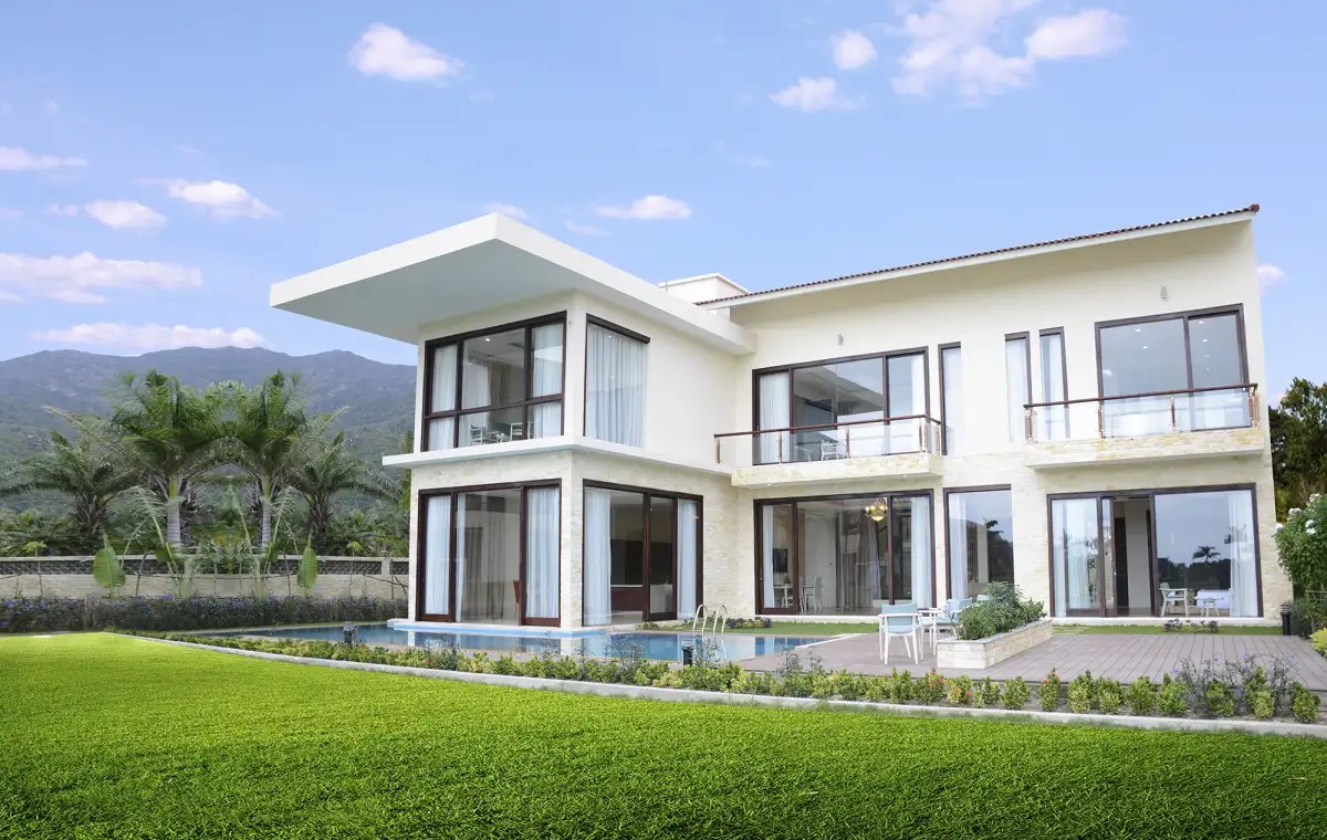 DIAMOND BAY GOLF & VILLAS