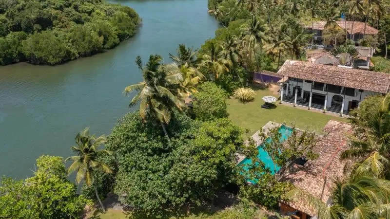 LUXURY VILLA 14