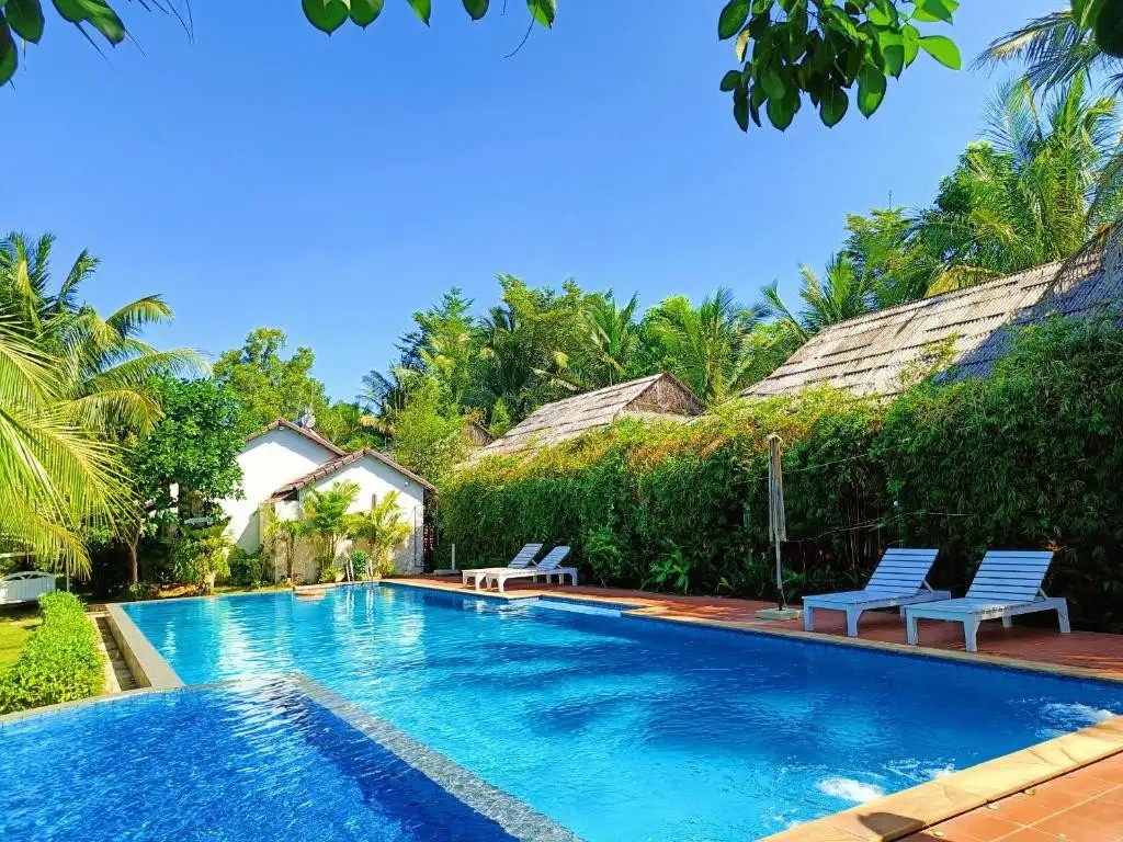 LA CASA RESORT