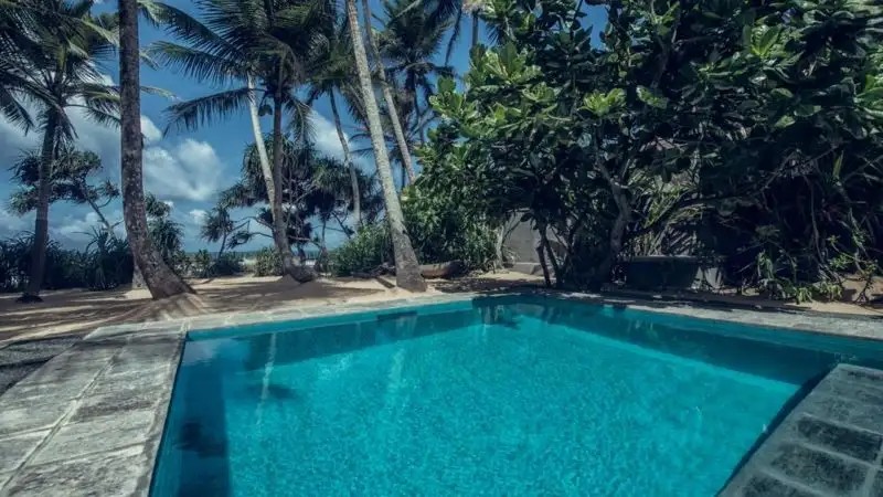 TARU VILLAS 906