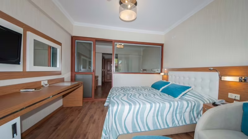 YUCELEN HOTEL GOKOVA