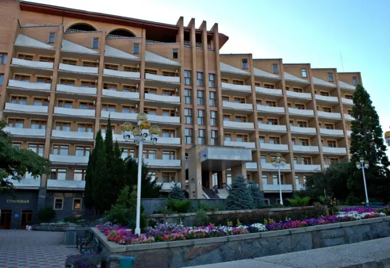 СОЛНЕЧНЫЙ КАМЕНЬ