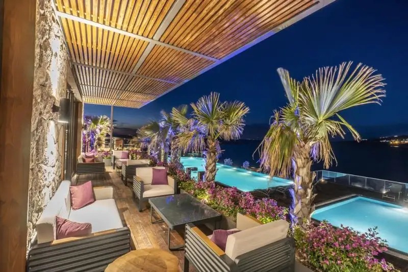 RED ROCK HOTEL & SUITES BY SELVESE VILLA
