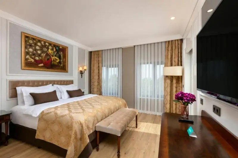 PUKKA BOUTIQUE HOTEL
