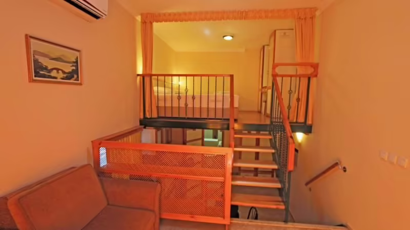 GREEN HOUSE APT