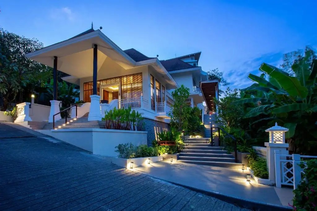 CAPE PANWA HOTEL