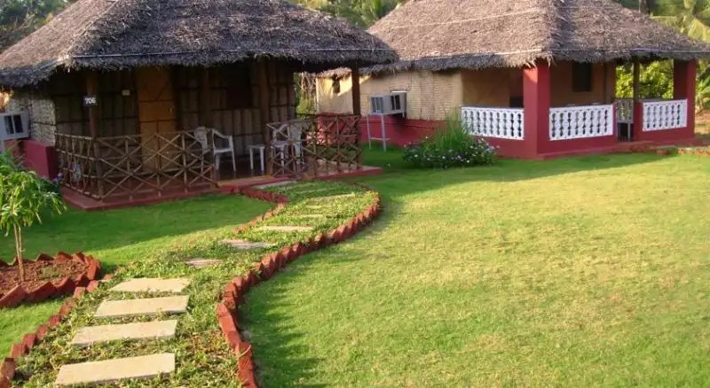 BEACH BAY COTTAGES