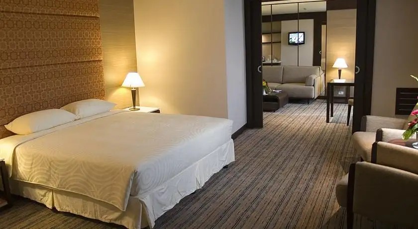 ZENITH SUKHUMVIT