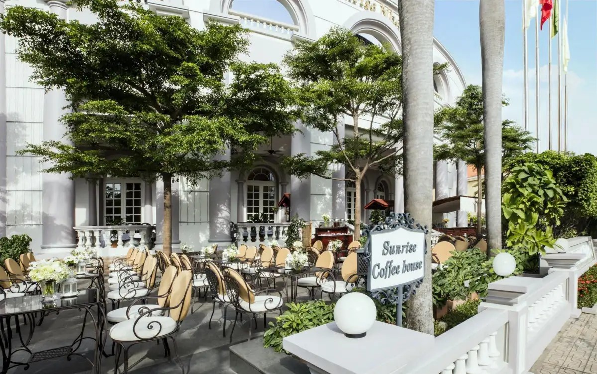 SUNRISE NHA TRANG BEACH HOTEL & SPA