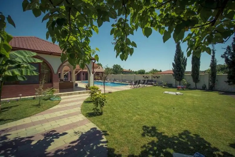 PAWLONIA VILLA