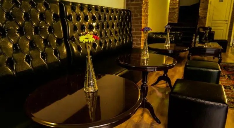 LANCELOT HOTEL