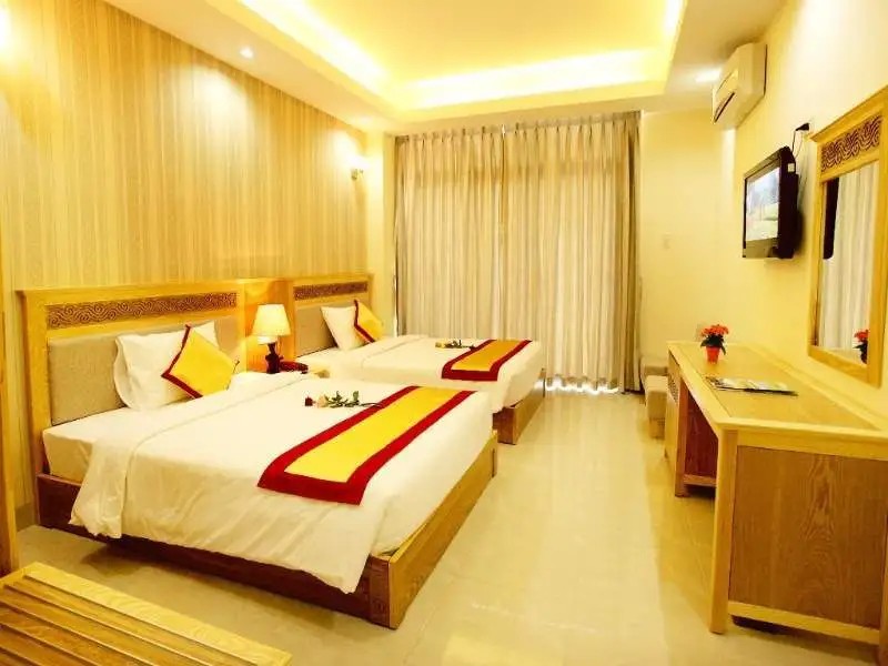 SOPHIA SKY HOTEL (EX. SAPPHIRE HOTEL)