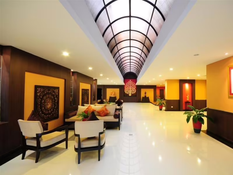 BOSS SUITES NANA