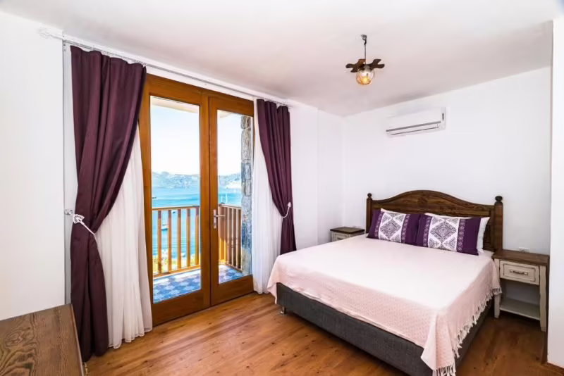 ALICE TATIL EVI