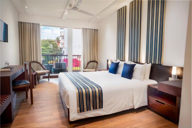 deluxe with balcony