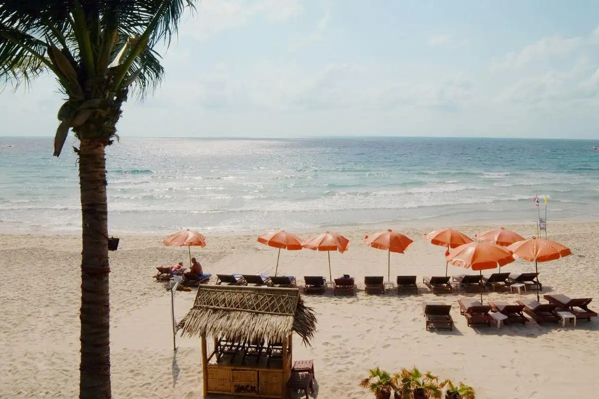 MALIBU BEACH RESORT