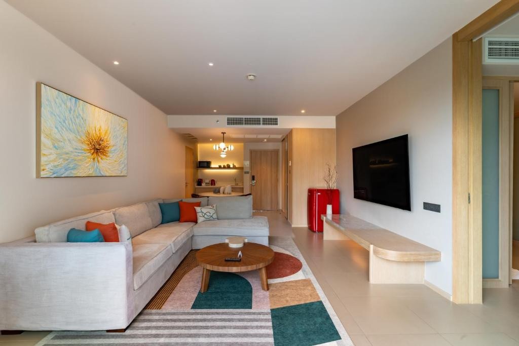 LE MERIDIEN PHUKET MAI KHAO BEACH RESORT