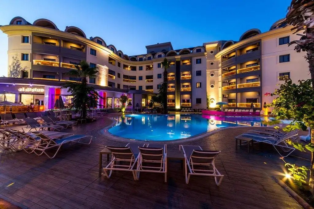 COSTA MARE SUITES (EX. COSMOPOLITAN RESORT)