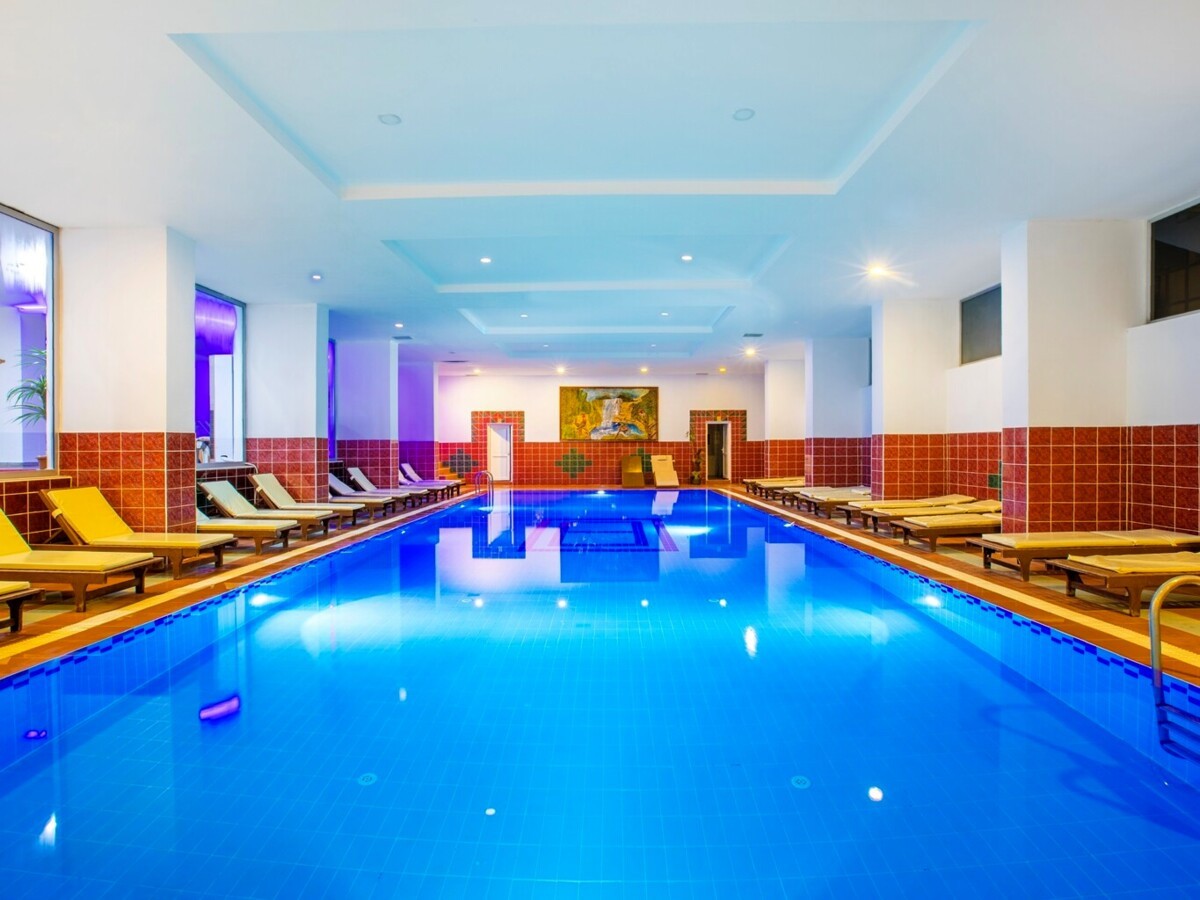 MIRA MERIDIA BEACH RESORT