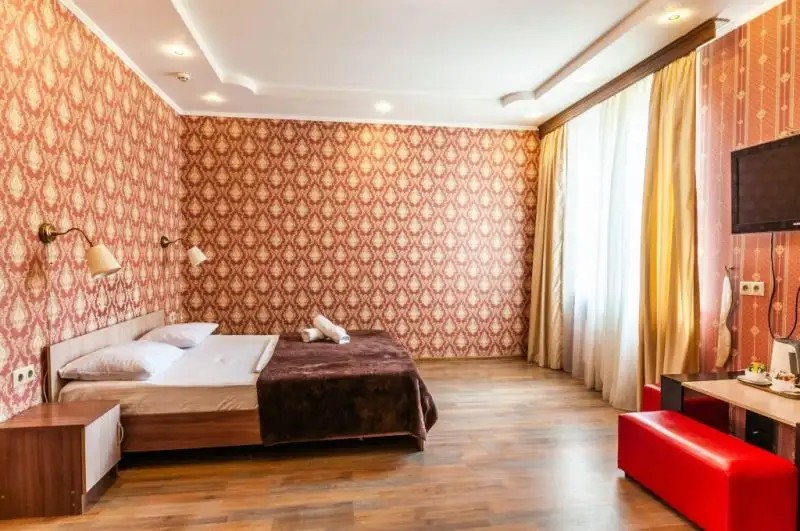 R-HOTEL 4 (Р ОТЕЛЬ 4)