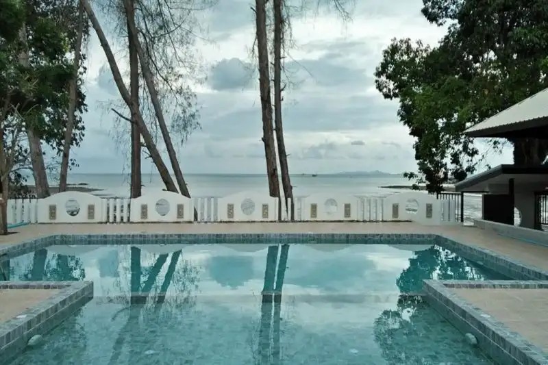 ANYAVEE NAM MAO BEACH RESORT