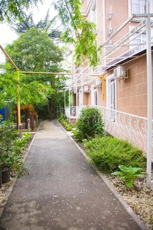 KHOSTA GARDEN (ХОСТА ГАРДЕН)