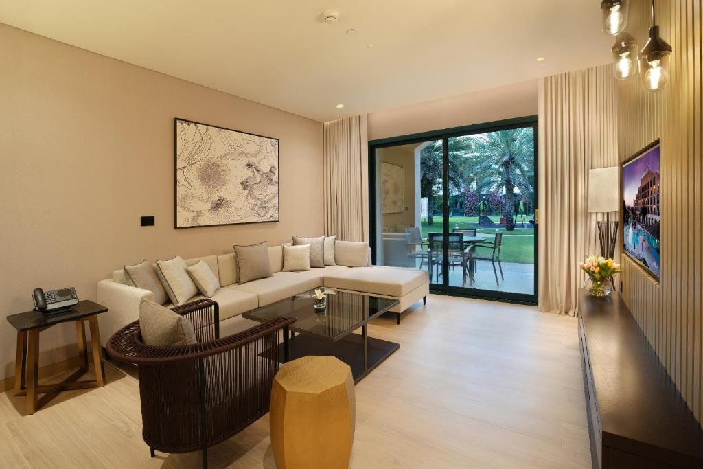 AL AIN ROTANA HOTEL